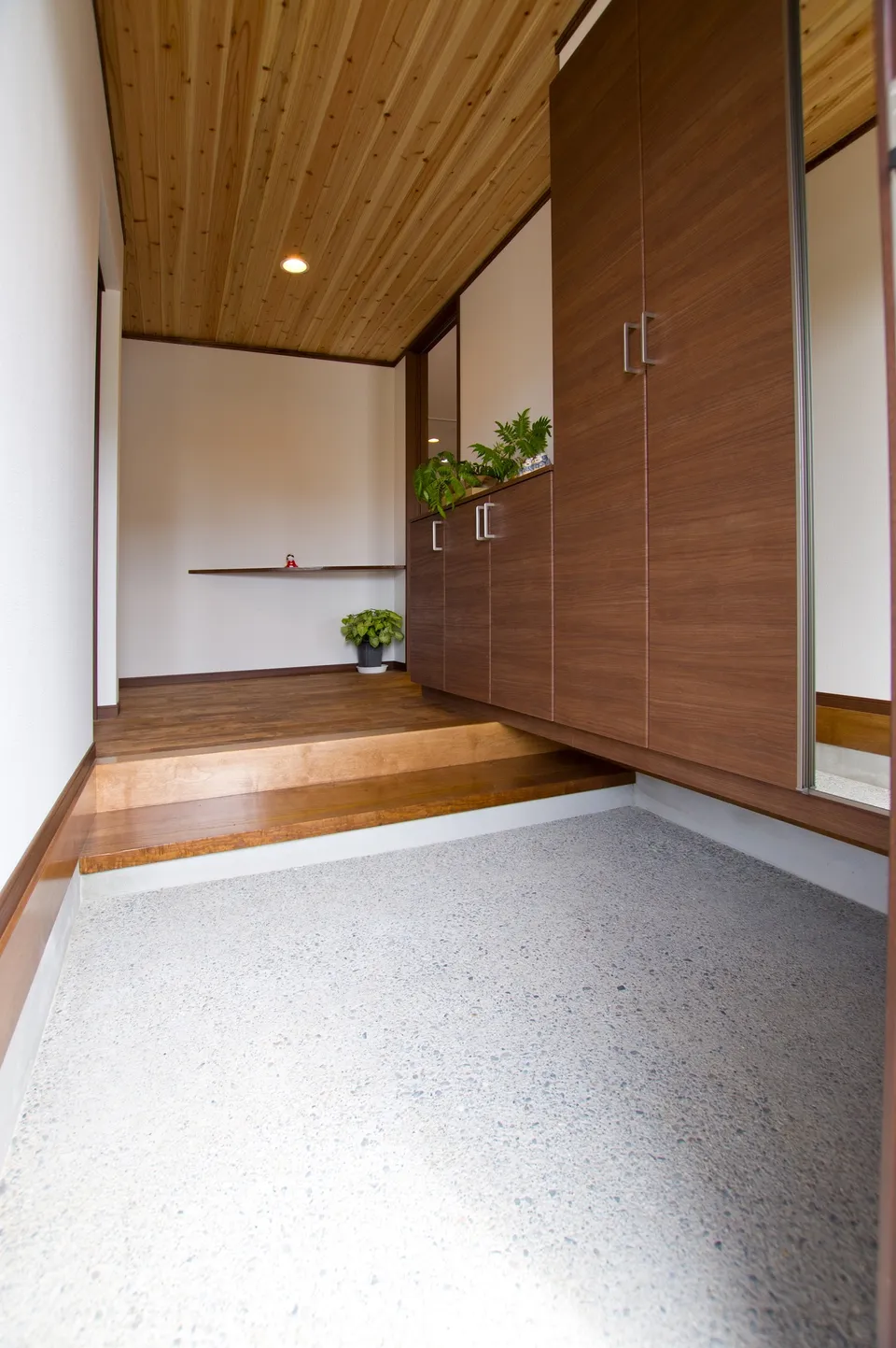大人3人ゆったり過ごせる平屋の写真